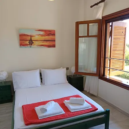 Sirocco Seaview * Nea Roda
